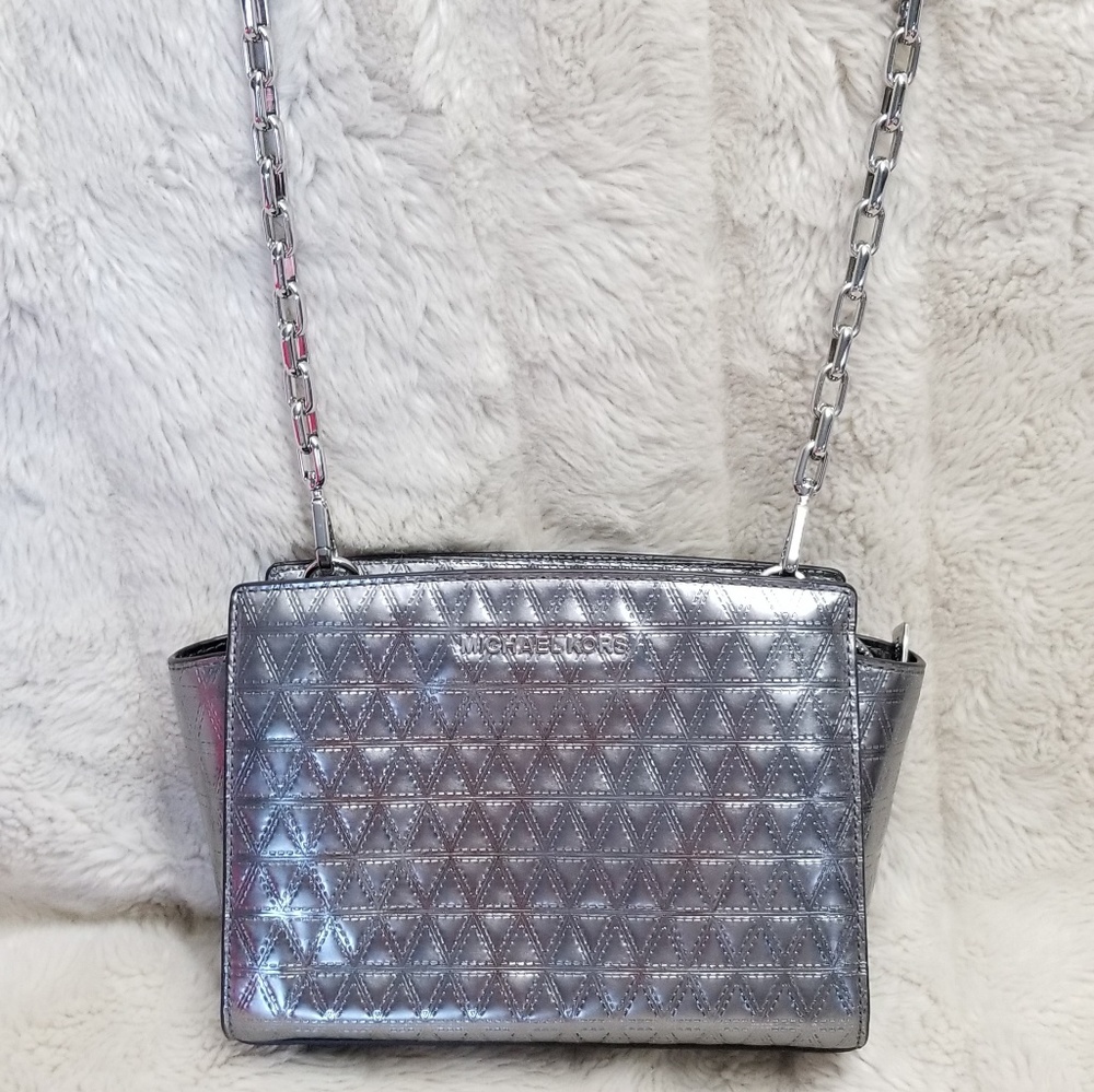 🚫SOLD🚫NWT MK SELMA CHAIN CROSSBODY - Picture 3 of 8
